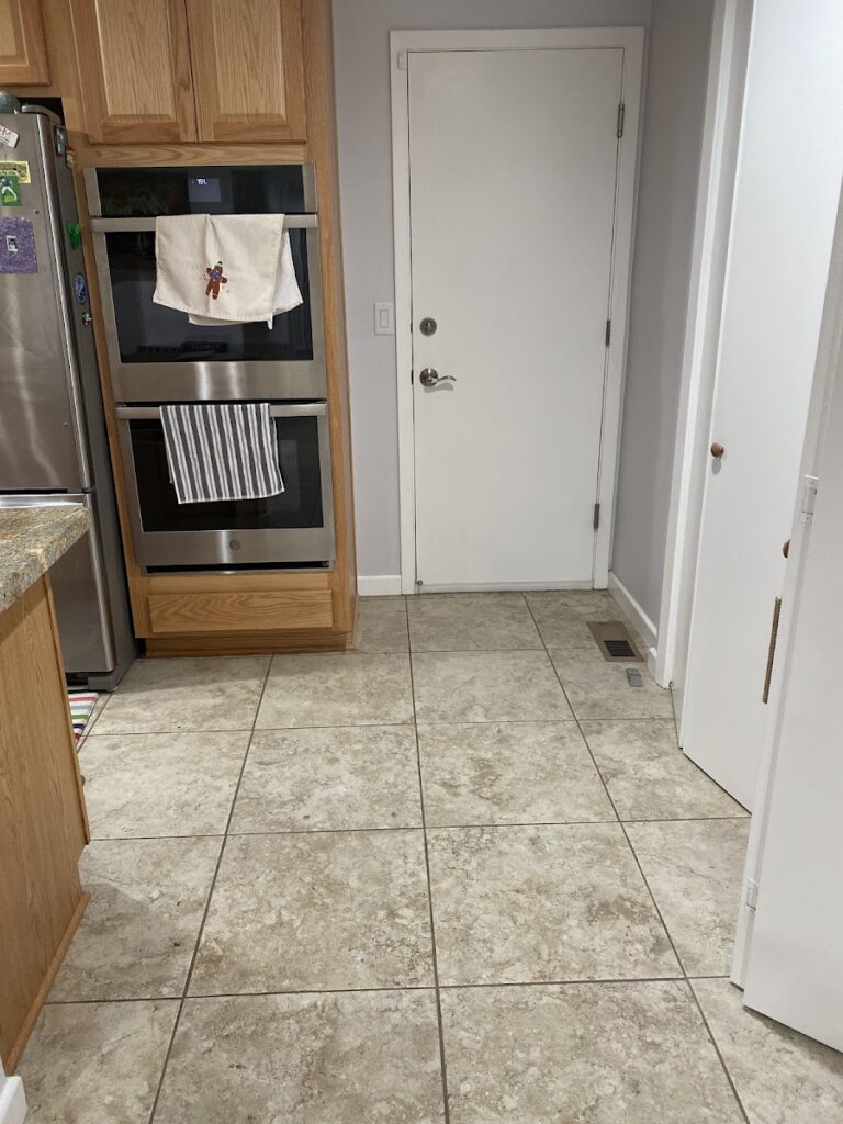 Reno Mold